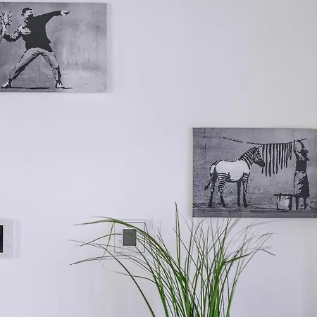 Neudorf Residences アパート *